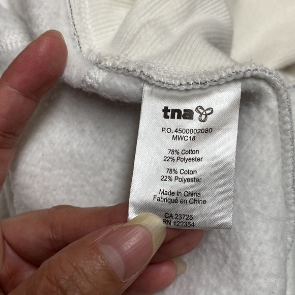 TNA small, black and white Aritzia hoodie sweater - Picture 7 of 7